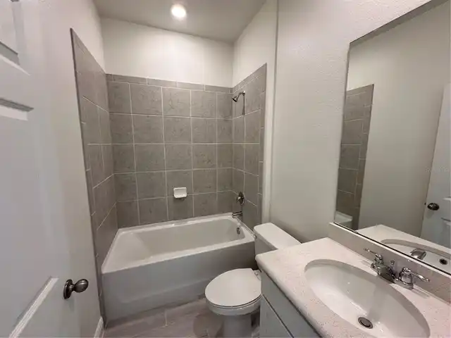 Listing Photo 7