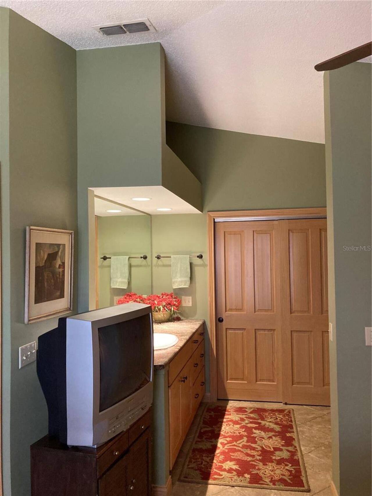 Listing Photo 20