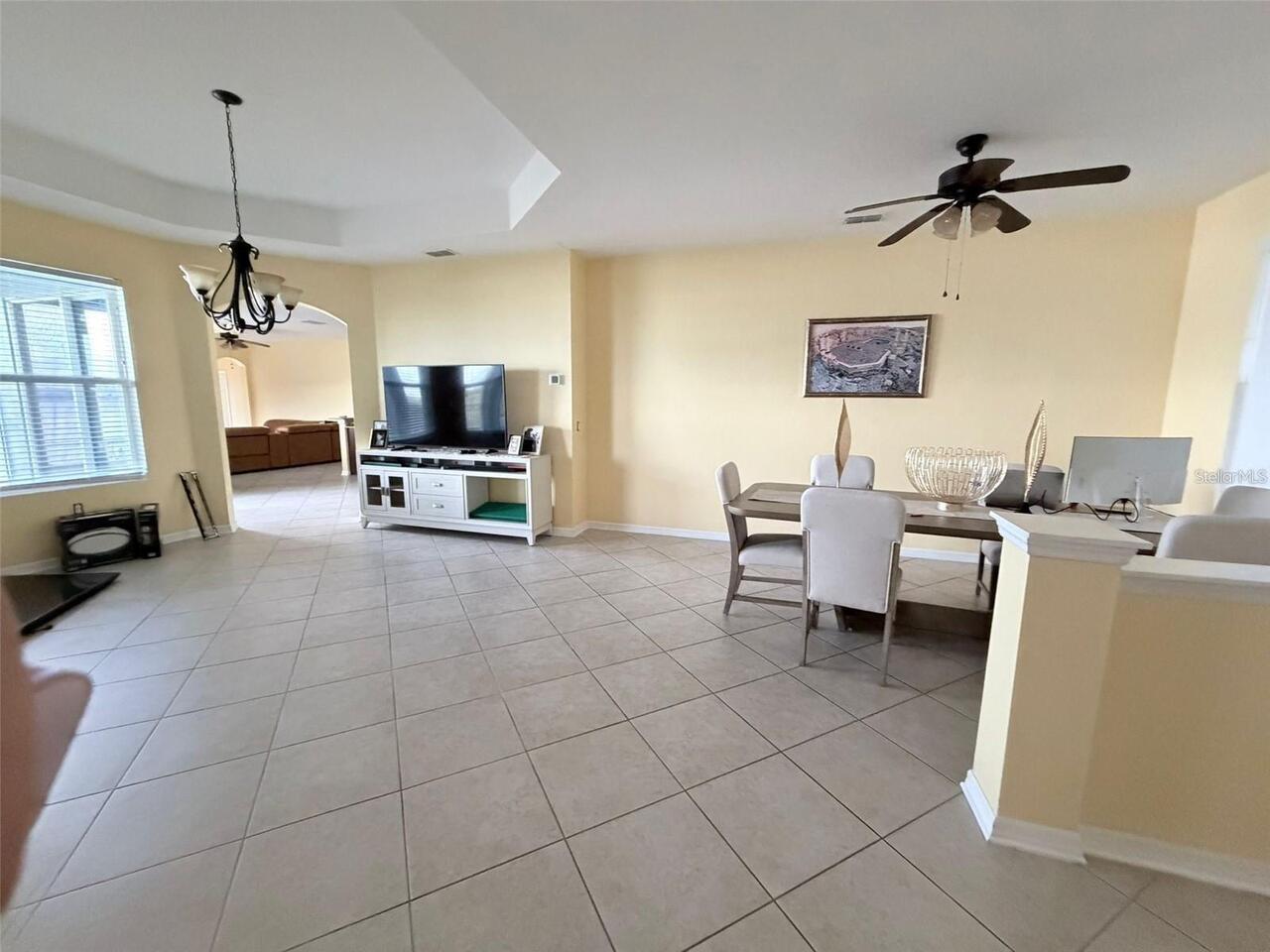Listing Photo 8