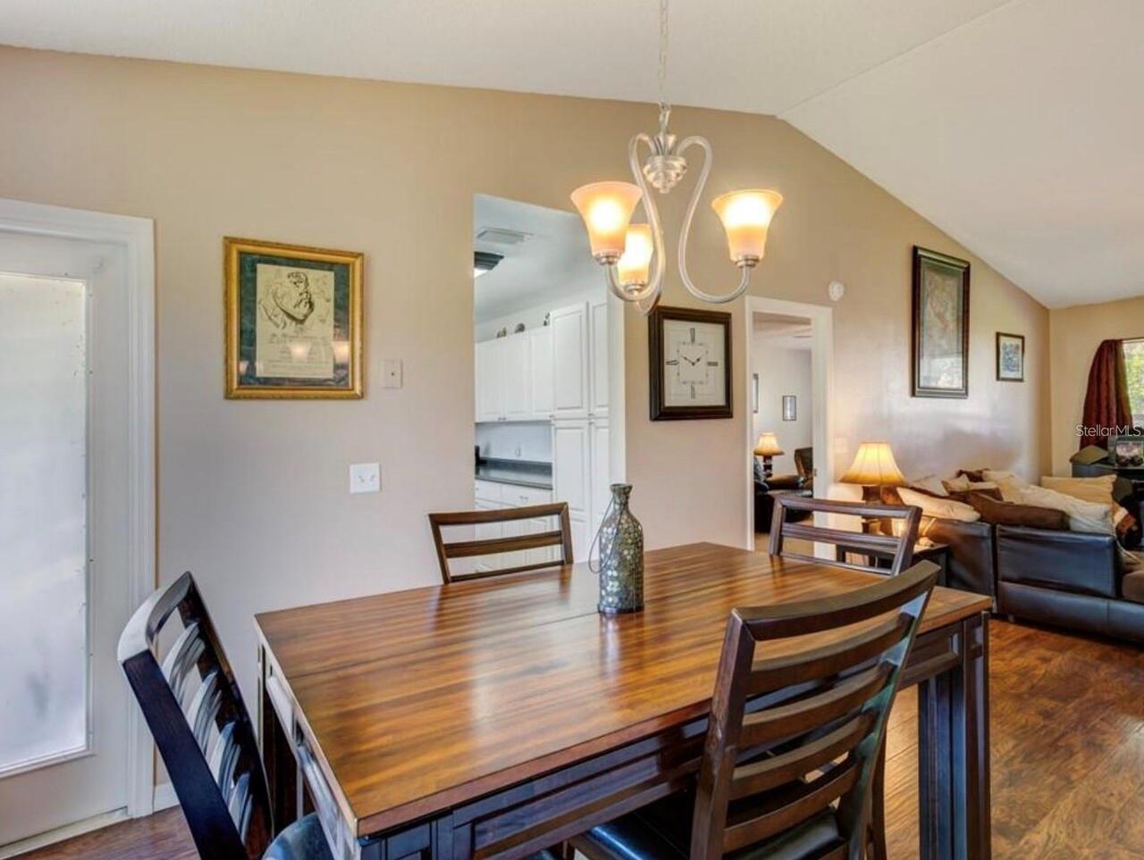 Listing Photo 8