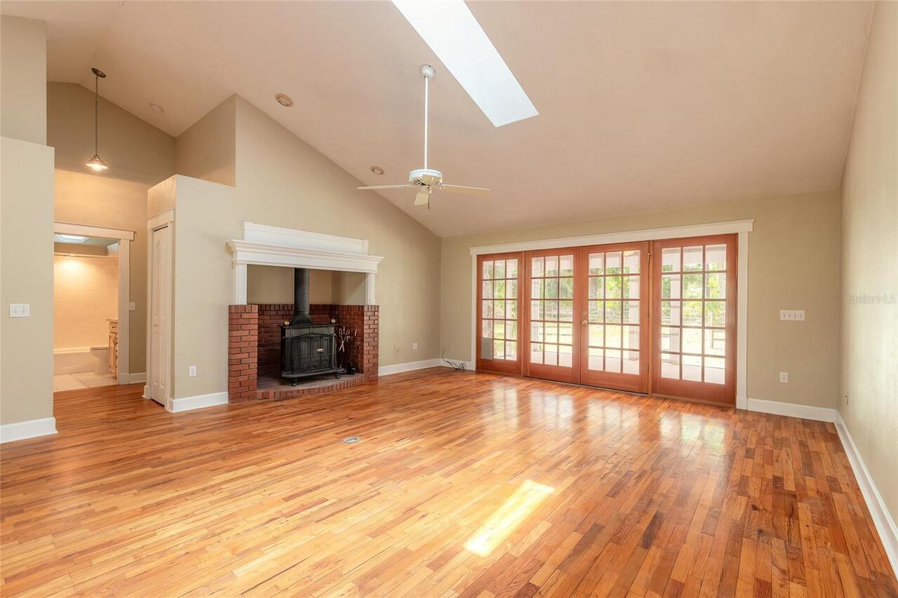 Listing Photo 7