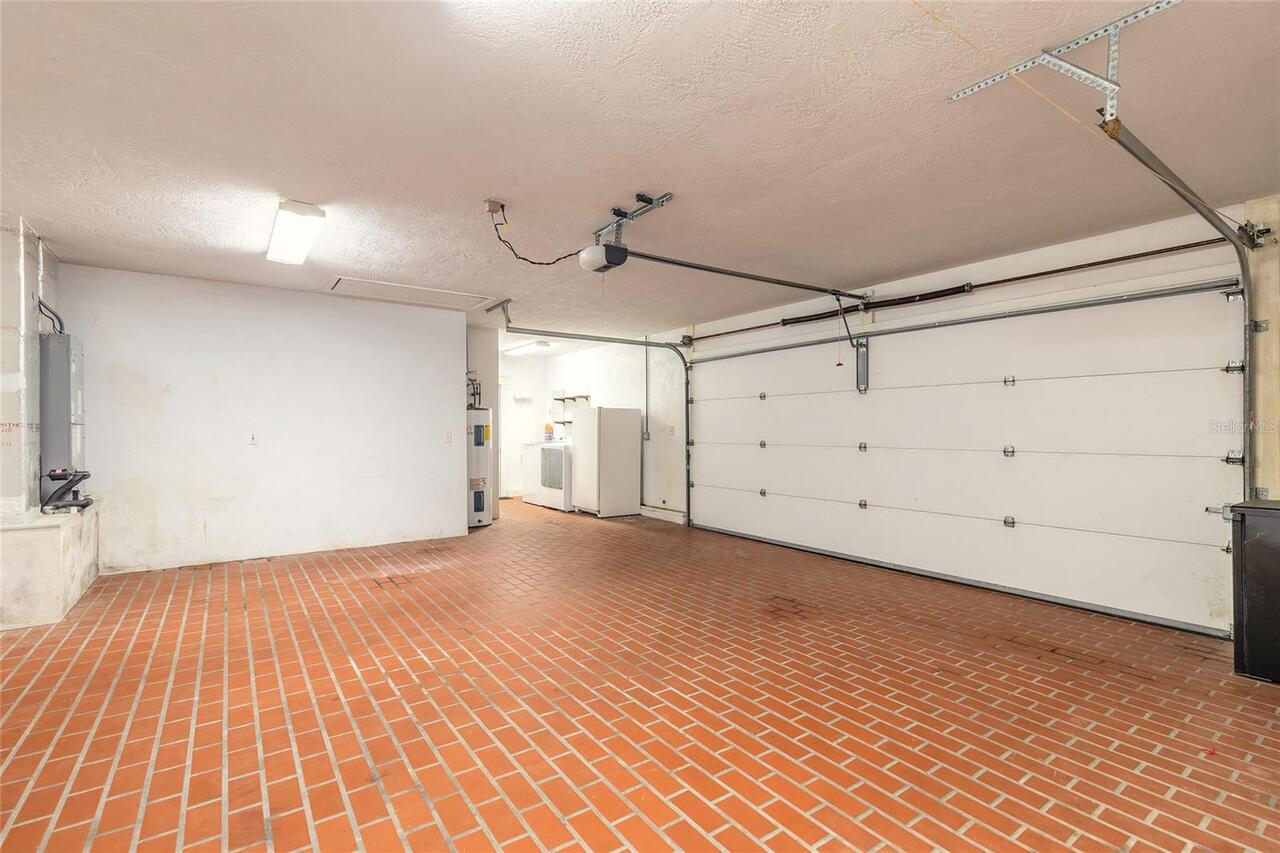 Listing Photo 33