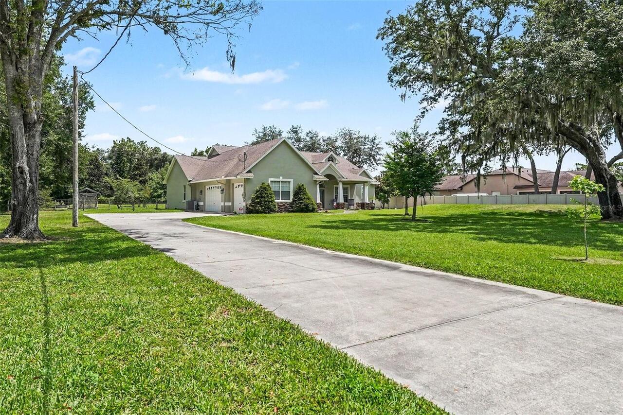 Listing Photo 8