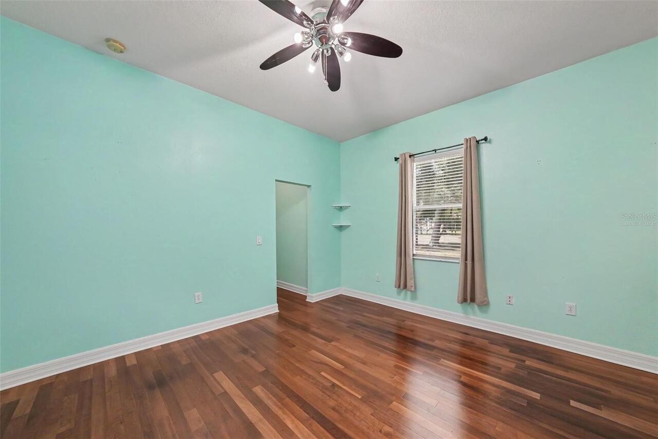 Listing Photo 32