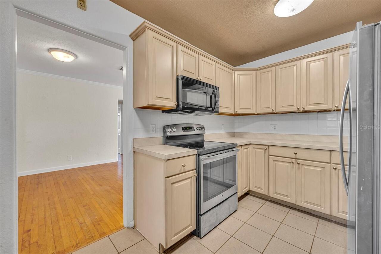 Listing Photo 16