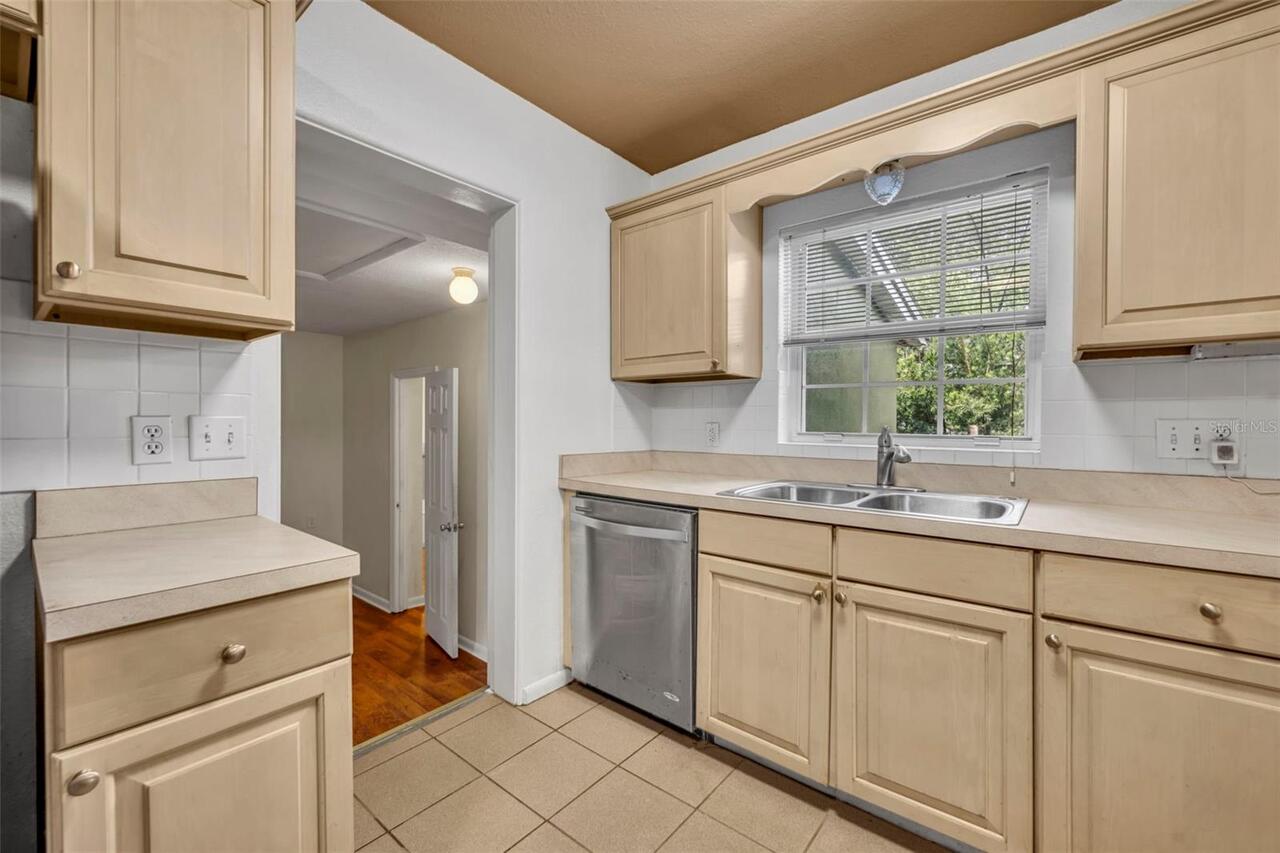 Listing Photo 17