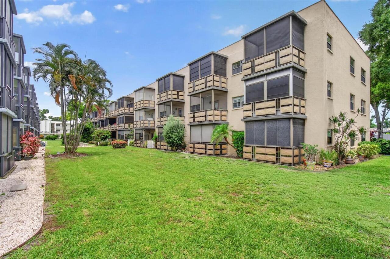 Listing Photo 16