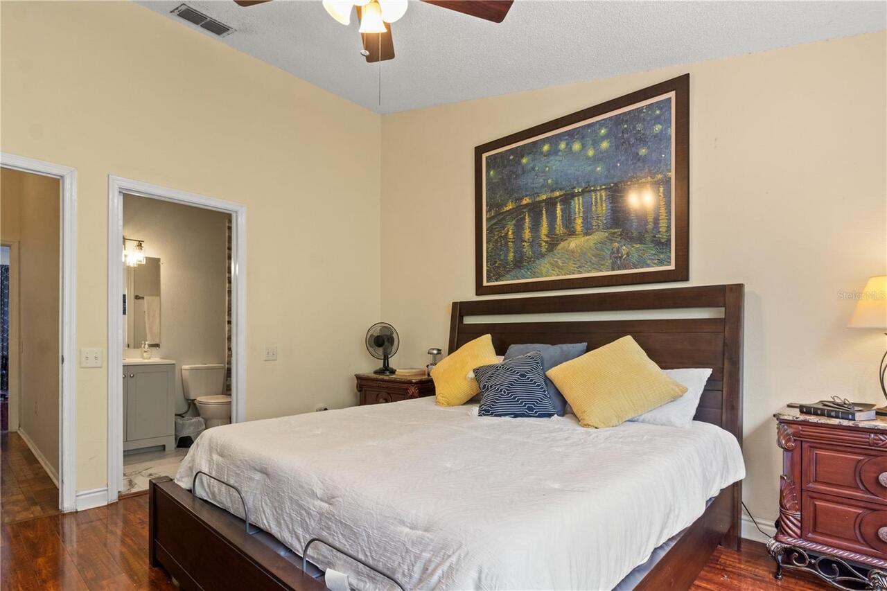 Listing Photo 18