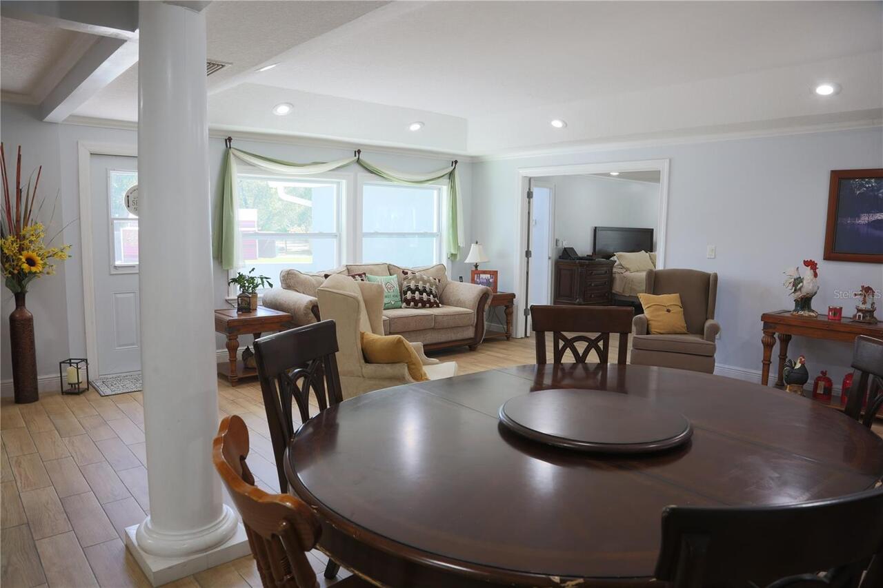 Listing Photo 11