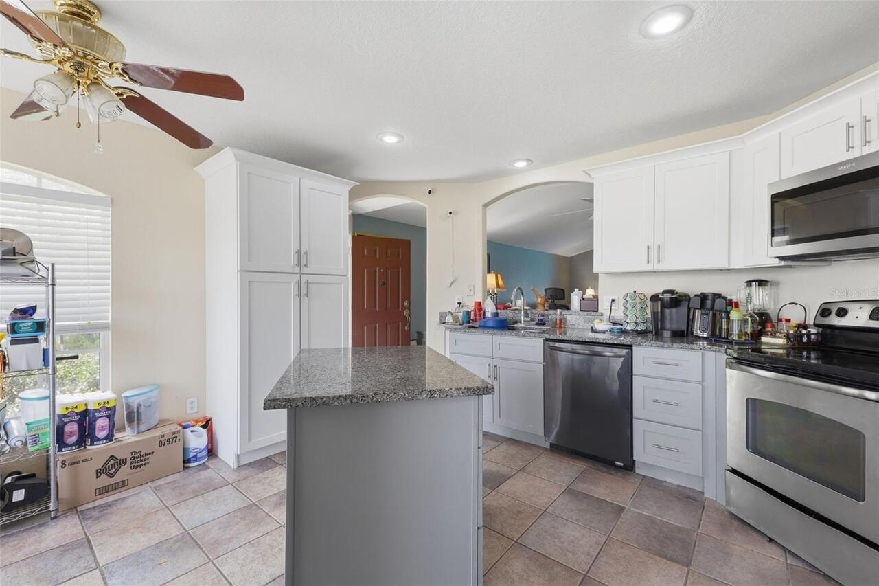 Listing Photo 9