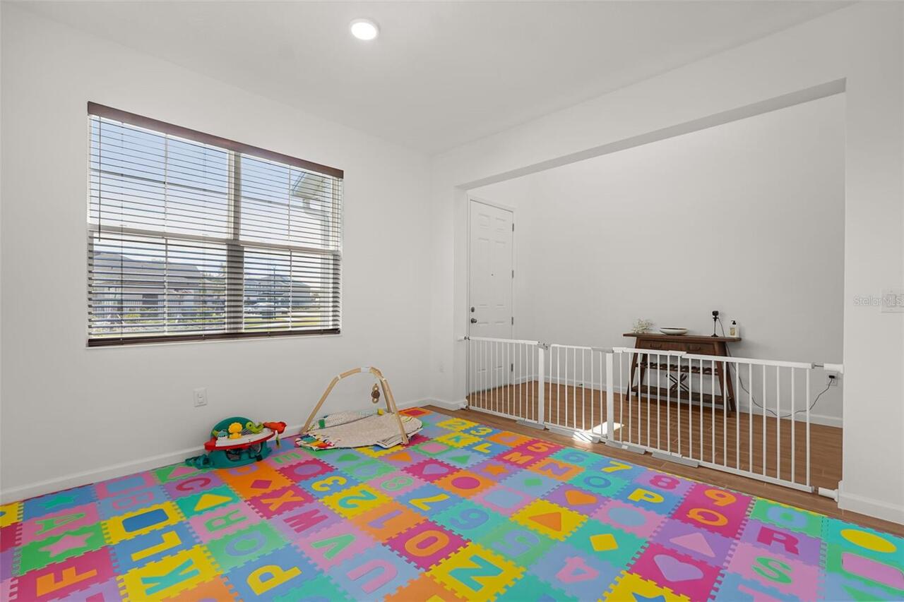 Listing Photo 17