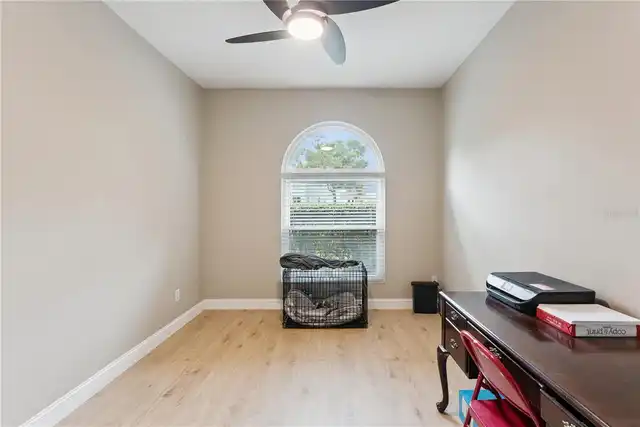 Listing Photo 22