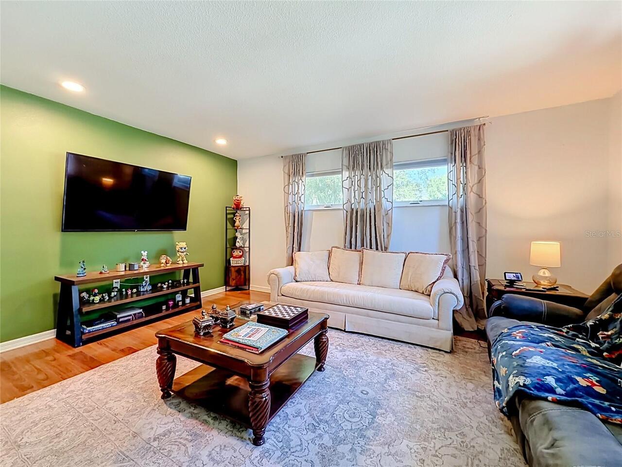 Listing Photo 15