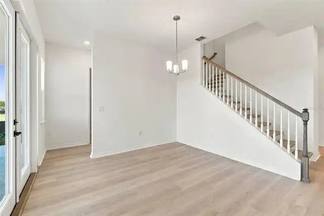 Listing Photo 16