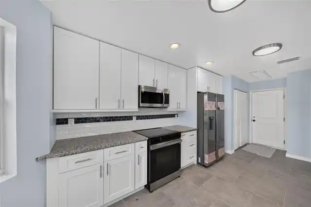 Listing Photo 15