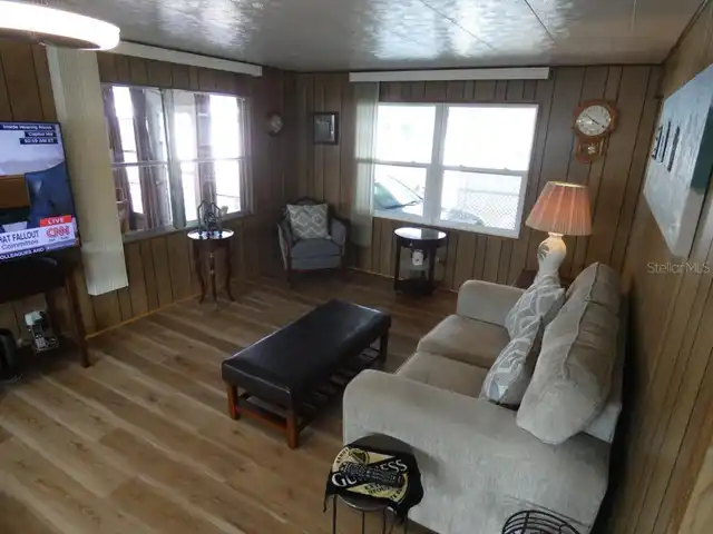 Listing Photo 17