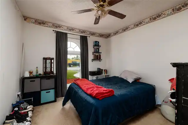 Listing Photo 17