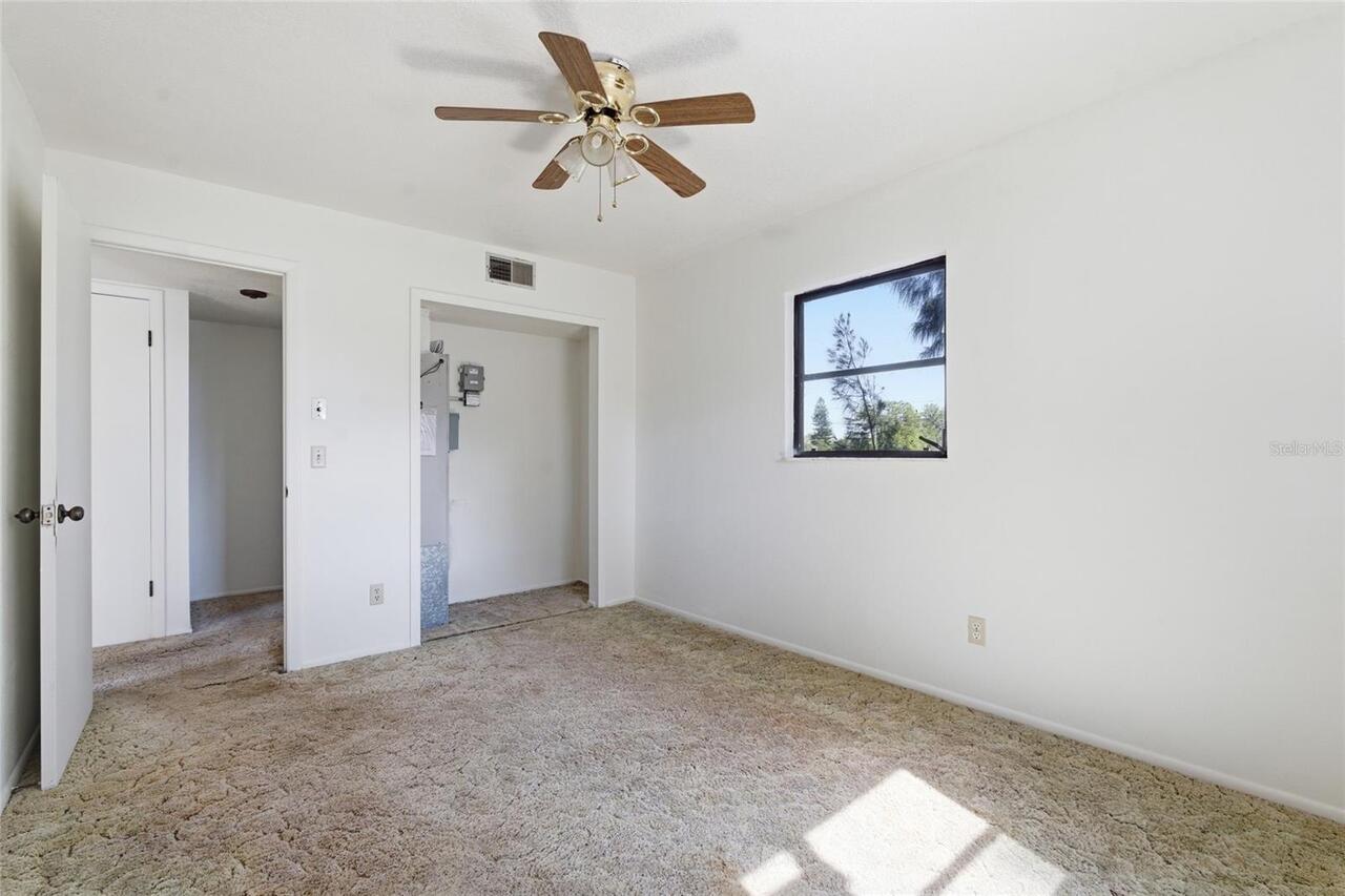 Listing Photo 10