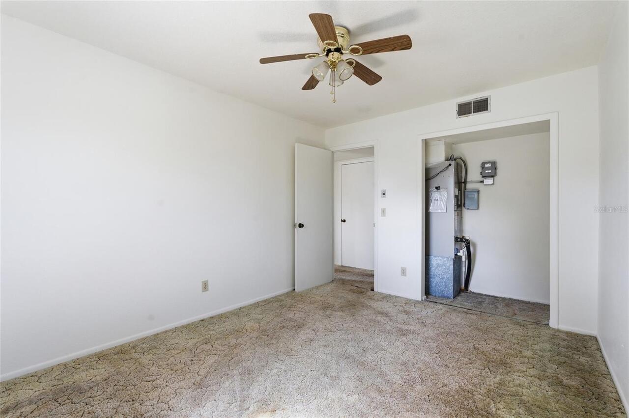 Listing Photo 11
