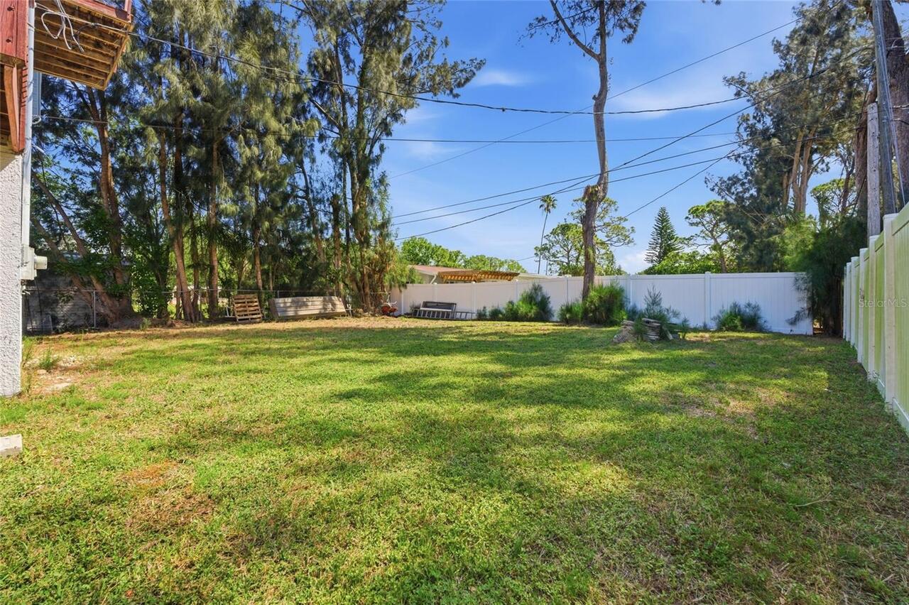 Listing Photo 43