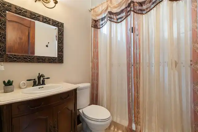 Listing Photo 33