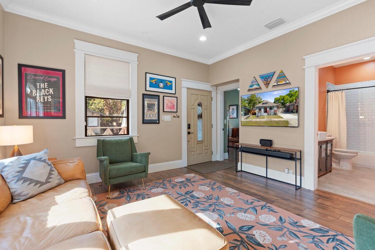 Listing Photo 12