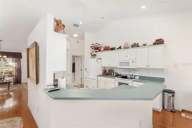 Listing Photo 44