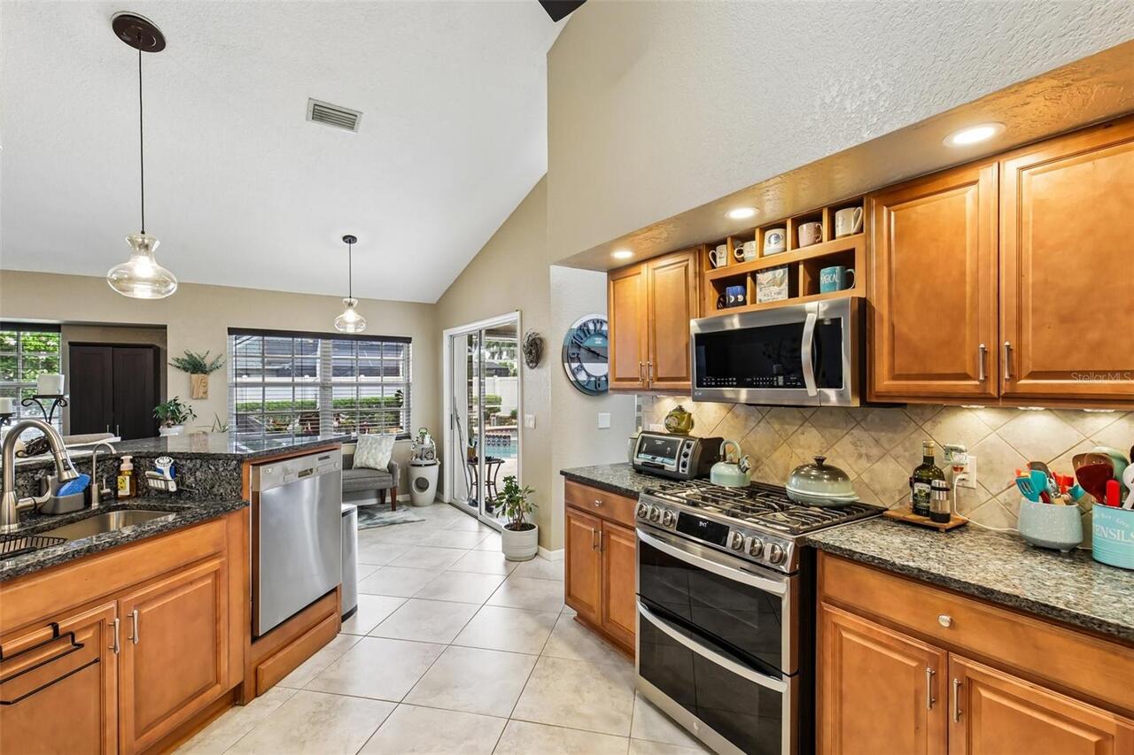 Listing Photo 9