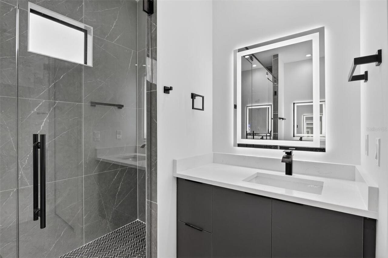 Listing Photo 42