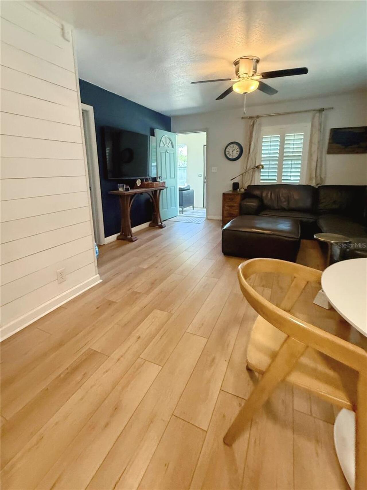 Listing Photo 8