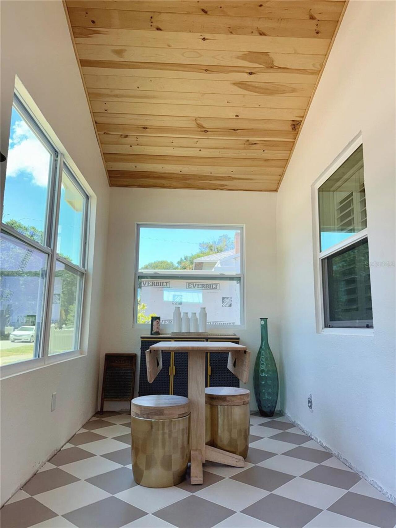Listing Photo 17