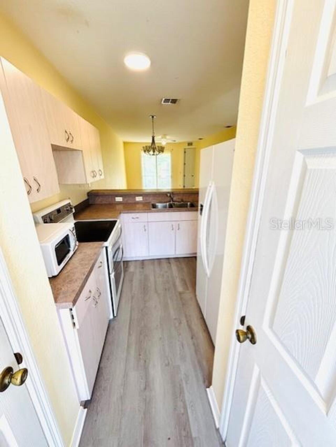 Listing Photo 16