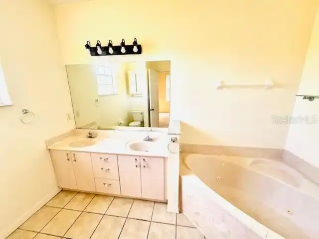 Listing Photo 16