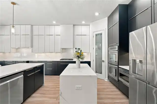 Listing Photo 21