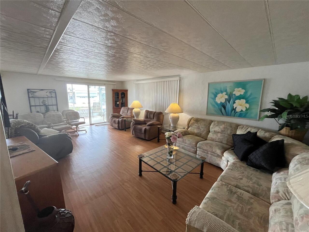 Listing Photo 6