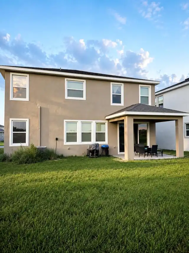 Listing Photo 12