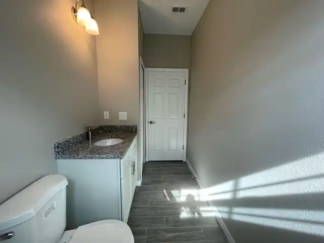 Listing Photo 19