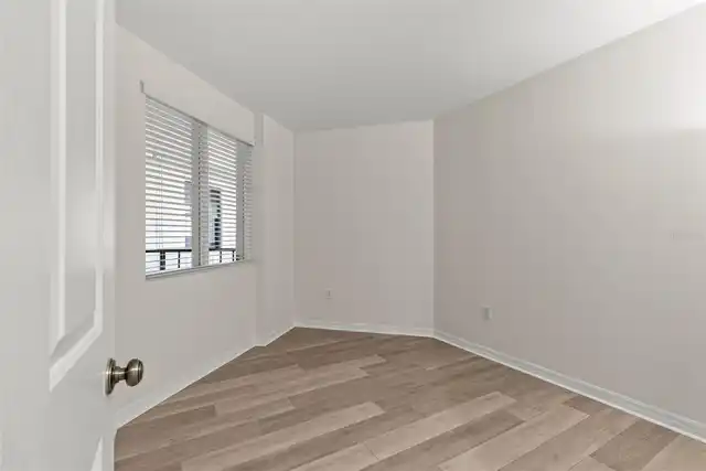 Listing Photo 24