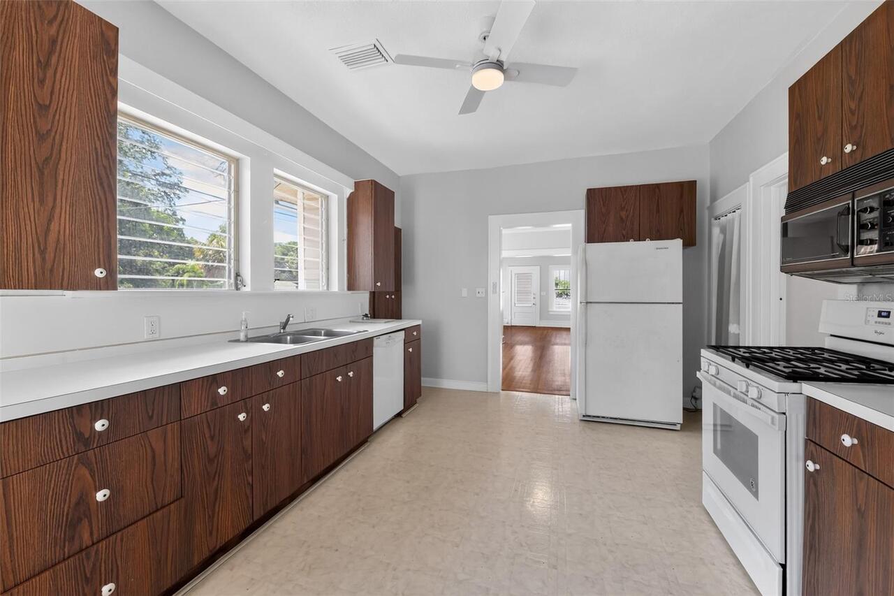 Listing Photo 13