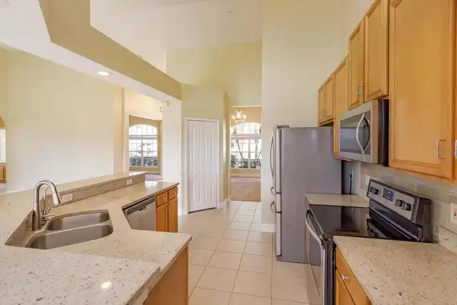 Listing Photo 16