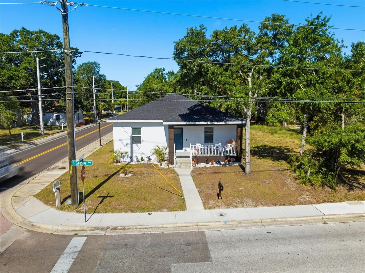 Listing Photo 11