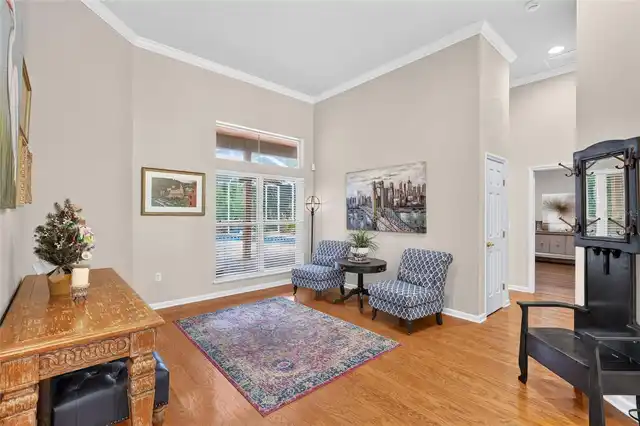Listing Photo 9