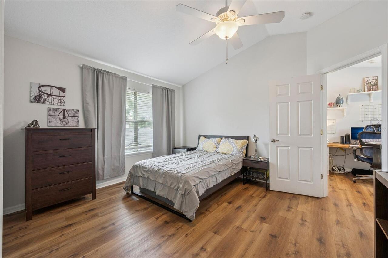 Listing Photo 23