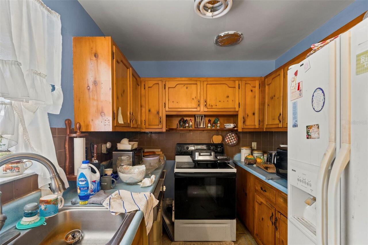 Listing Photo 11