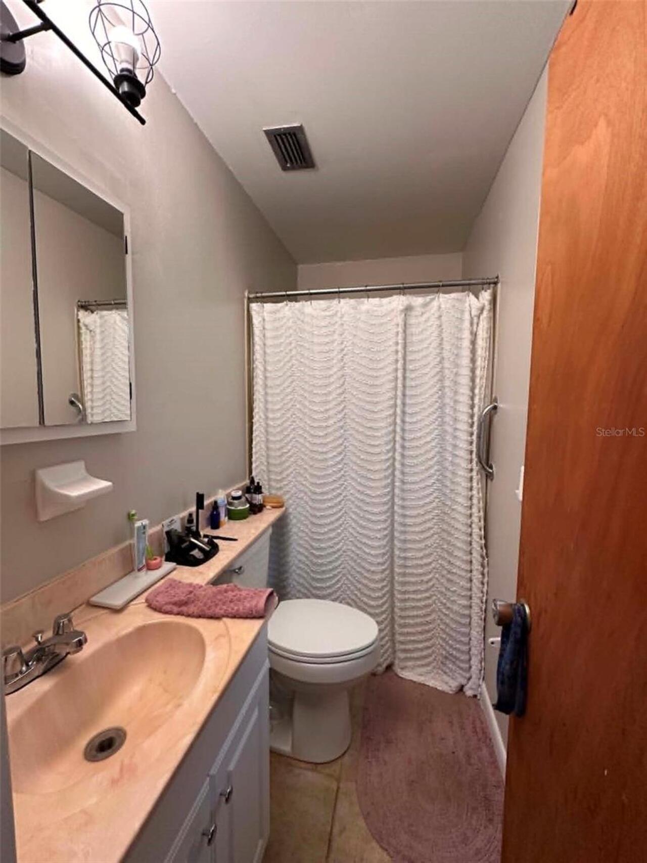 Listing Photo 9