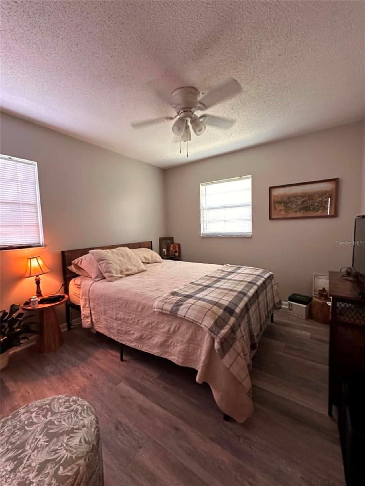 Listing Photo 10