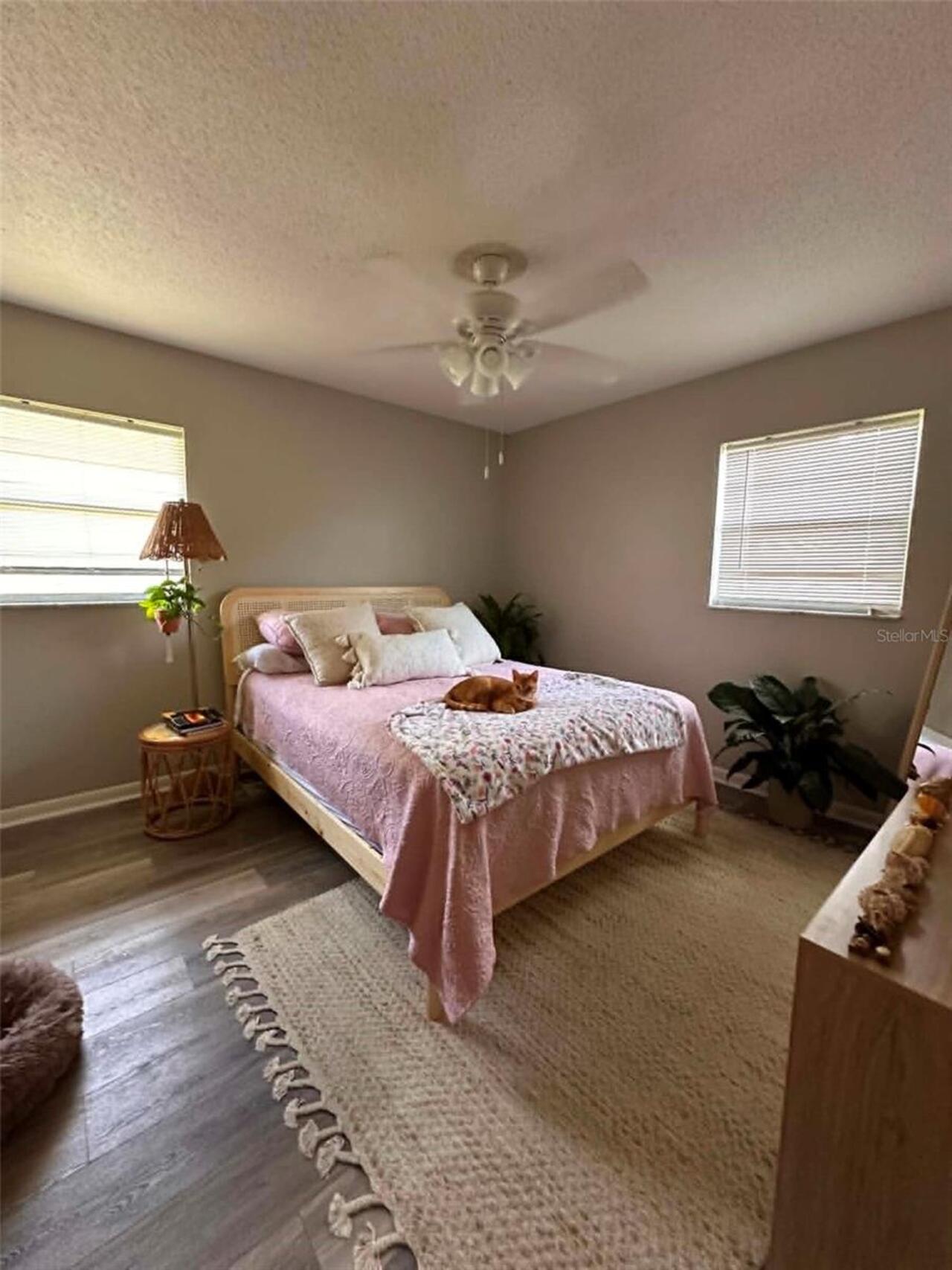 Listing Photo 11