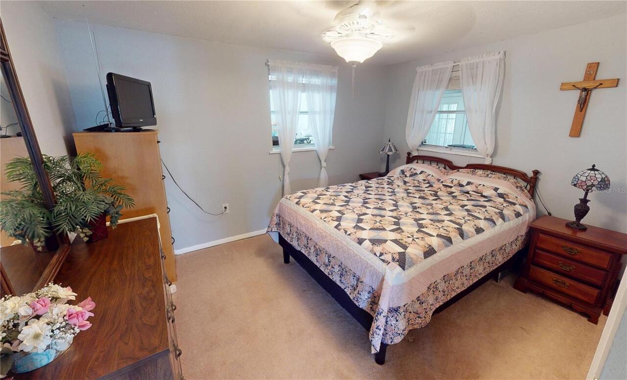 Listing Photo 10