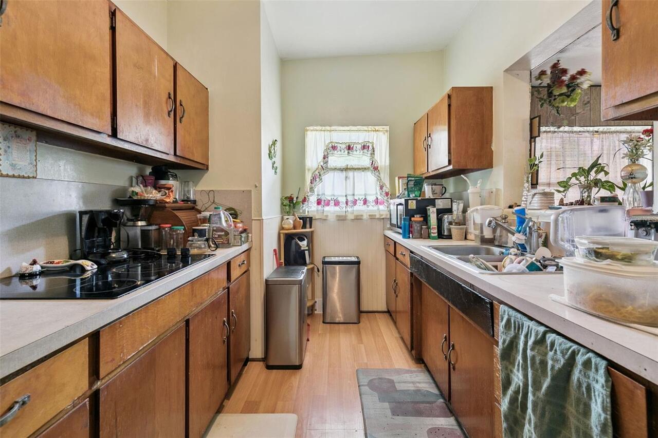 Listing Photo 8