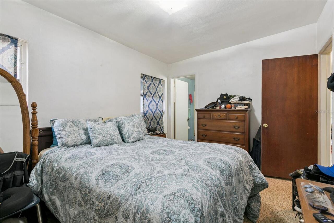 Listing Photo 12